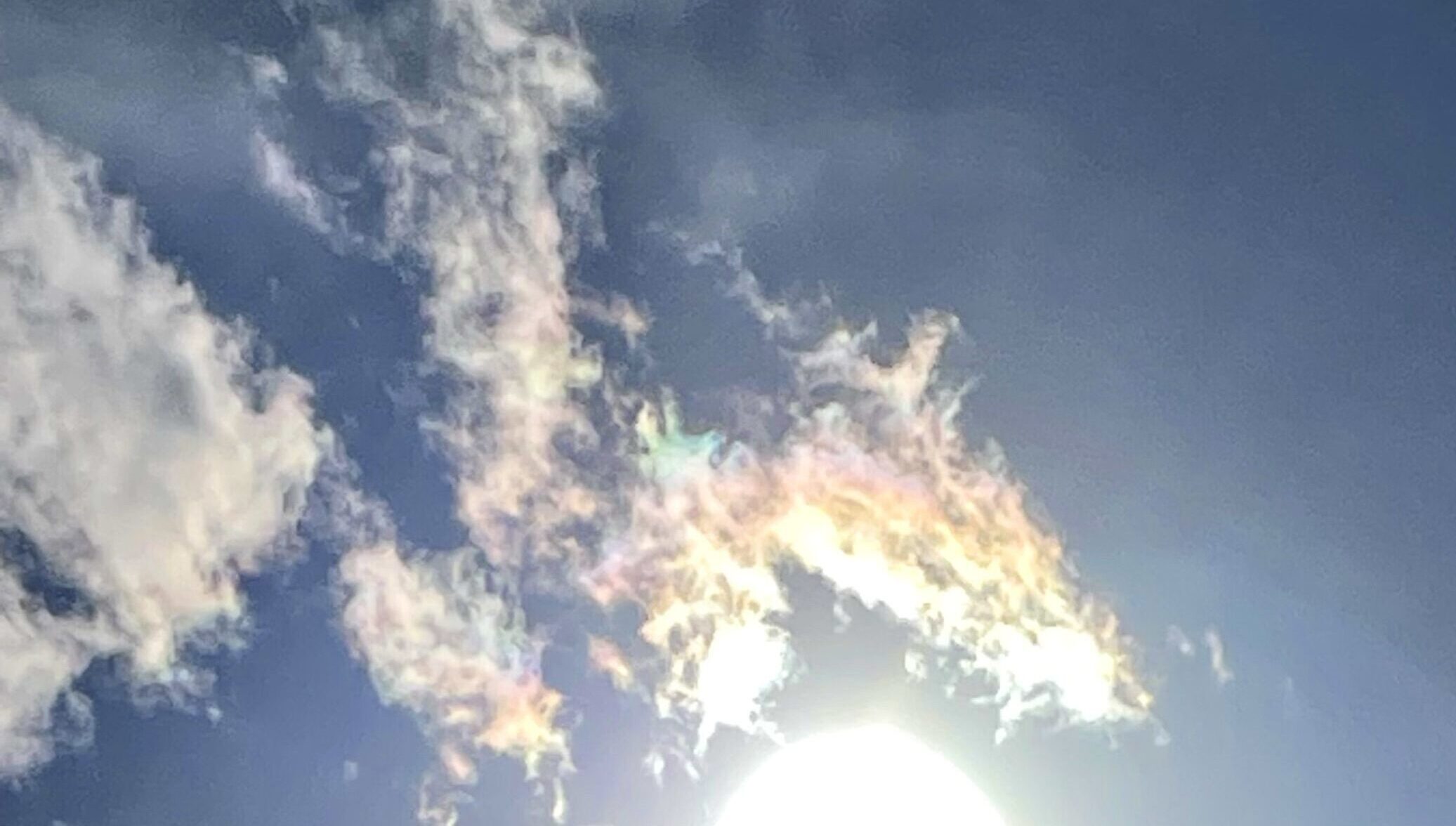 龍雲 龍神雲 を見たら意味するスピリチュアルなこと 空と君との間には